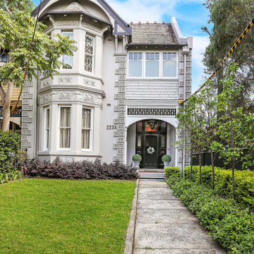 Glebe - Heritage listed terrace gets a modern makeover