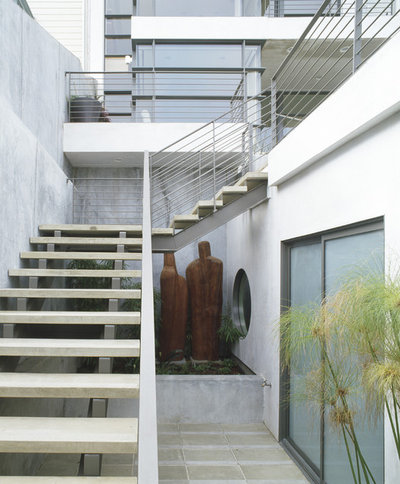 Contemporary Exterior by Outer space Landscape Architecture