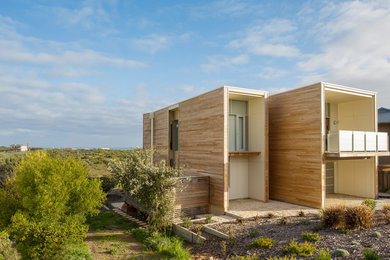 Contemporary house exterior in Adelaide.