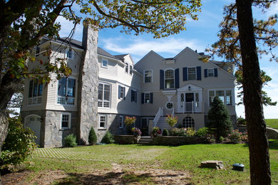 Example of a classic exterior home design in Portland Maine