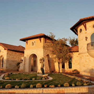 Gorgeous Transitional Tuscan home in Boerne's Hill Country