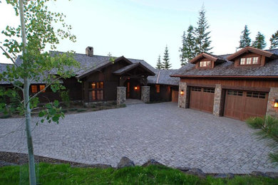 Example of a classic exterior home design in Seattle