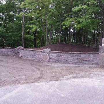 Granit stacked stone wall
