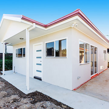 Granny Flat, Abbotsbury