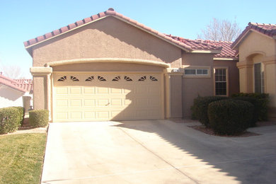 Example of a tuscan garage design in Las Vegas