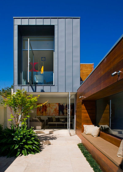 Contemporary Exterior by Coy Yiontis Architects