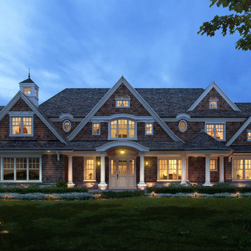 Hampton Style Home in Franklin Lakes