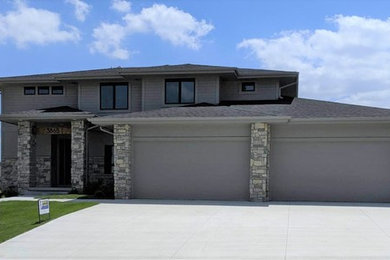 Example of an exterior home design in Omaha