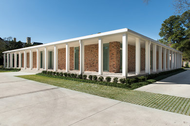 1950s exterior home idea in Houston