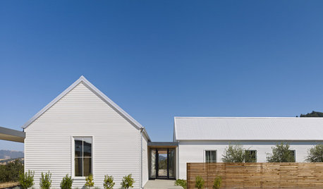 Houzz Tour: Industrial Glam Style for a California Farmhouse