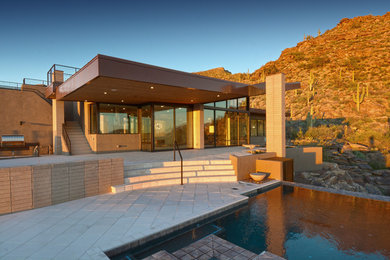This is an example of a contemporary house exterior in Phoenix.