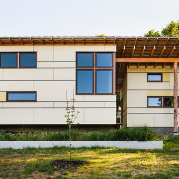 High-Performance California Courtyard Home