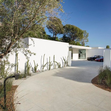 Hillcrest: Trousdale Estates Modern New Home
