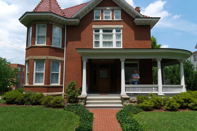 Design ideas for a victorian house exterior in Huntington.