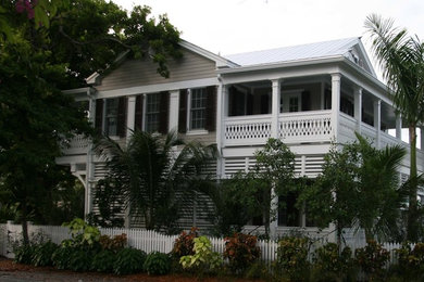 Example of an exterior home design in Miami