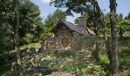 Houzz Tour: 'Hobbit House' in Pennsylvania Countryside