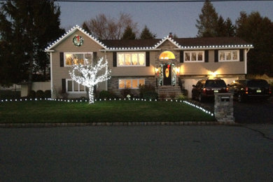 Holiday lighting/decorating