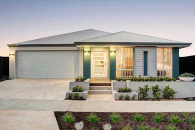 Photo of a contemporary bungalow house exterior in Perth.