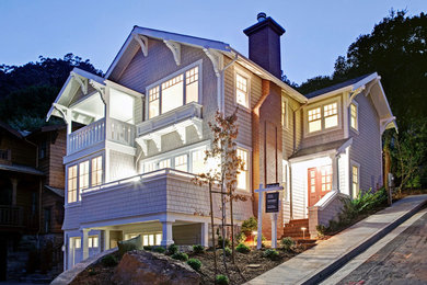 サンフランシスコにあるトラディショナルスタイルのおしゃれな家の外観の写真