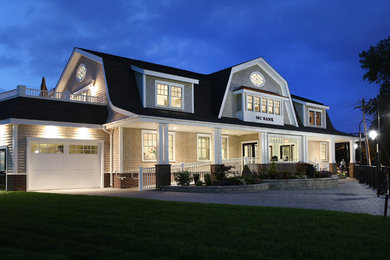 Photo of a beach style house exterior in Philadelphia.