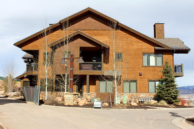 Mountain style exterior home photo in Salt Lake City