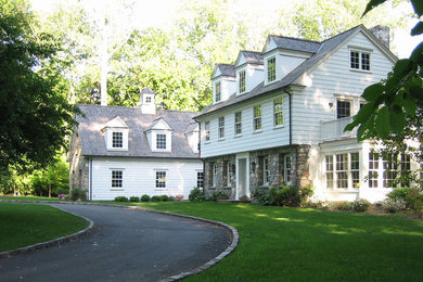 Inspiration for a timeless exterior home remodel in New York