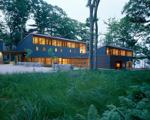 Modern Exterior by Eric Reinholdt, Architect