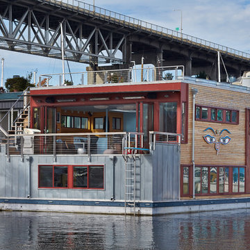 Houseboat 9
