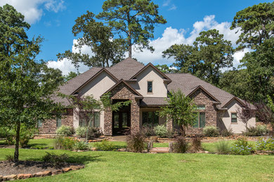 Inspiration for a timeless exterior home remodel in Houston