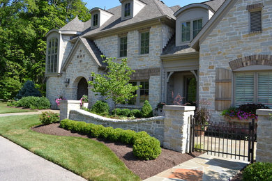 Photo of a traditional house exterior in Cincinnati.