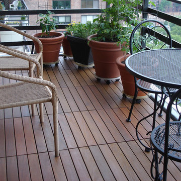 Ipe wood deck tiles installed on a 19th floor balcony in NYC