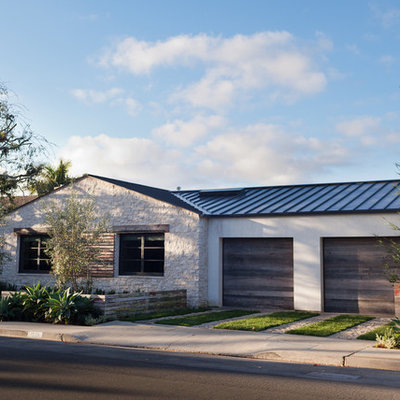 Contemporary mixed siding exterior home idea in Orange County