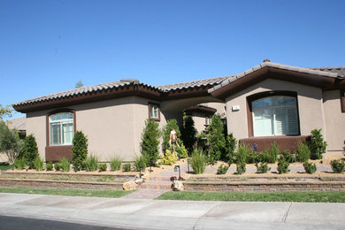 Inspiration for a southwestern exterior home remodel in Las Vegas