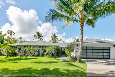 Minimalist exterior home photo in Hawaii