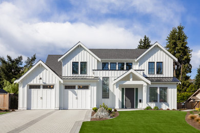 Example of a cottage exterior home design in Vancouver