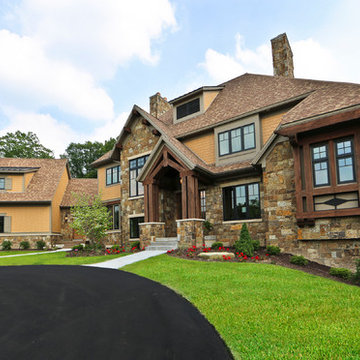 Horseshoe Driveway - Photos & Ideas | Houzz