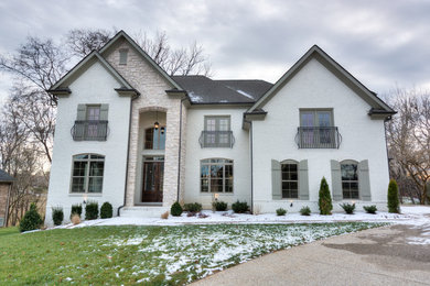 Elegant exterior home photo in Nashville