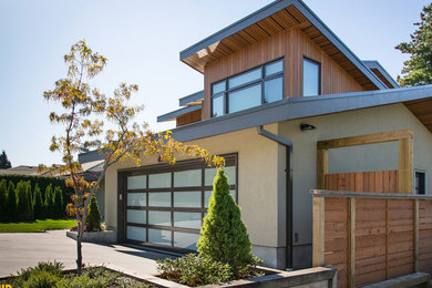 Mid-sized trendy exterior home photo in Vancouver