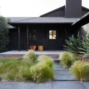 Inspiration for a black exterior home remodel in Los Angeles