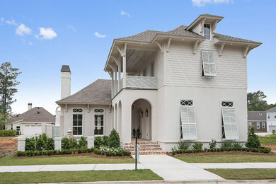 Example of a transitional exterior home design in New Orleans