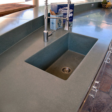 Kitchen Countertops w/ Integral Sinks