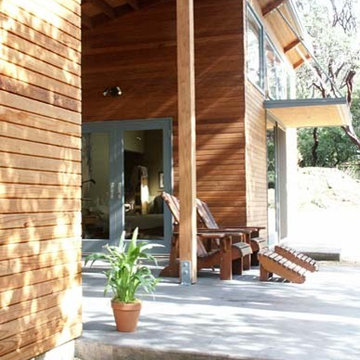 Klopf Architecture - Breezeway with Master Bedroom Suite