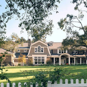 La Canada Dutch Colonial
