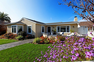 Elegant exterior home photo in San Diego