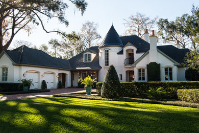 Inspiration for a timeless exterior home remodel in Orlando