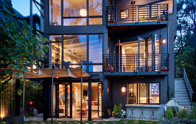 Houzz Tour: A Glass-walled Seattle House With Stunning Lake Views
