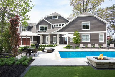 Photo of a contemporary house exterior in Grand Rapids.