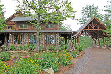 Lake Side Lodge
