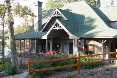 Example of a mountain style house exterior design in Atlanta