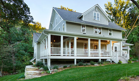 Houzz Tour: Traditional Sensibility Marks New ‘Not-So-Big’ House